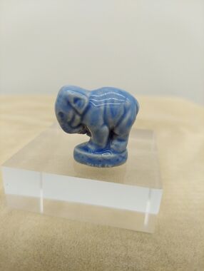 Elephant Wade Whimsy Circus Figurine